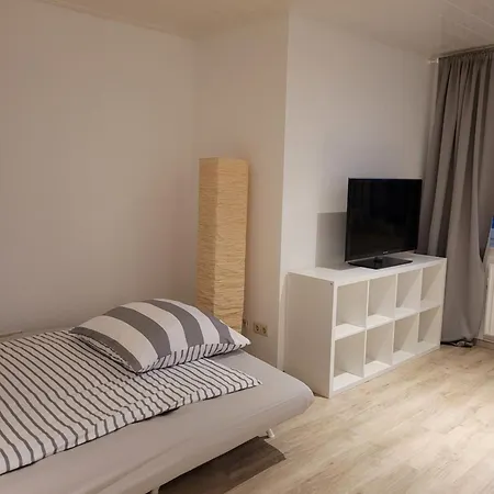 Mit Balkon Apartman Holle